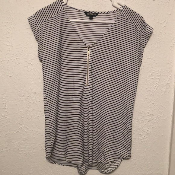 Express Tops - Express blouse with gold detail zipper